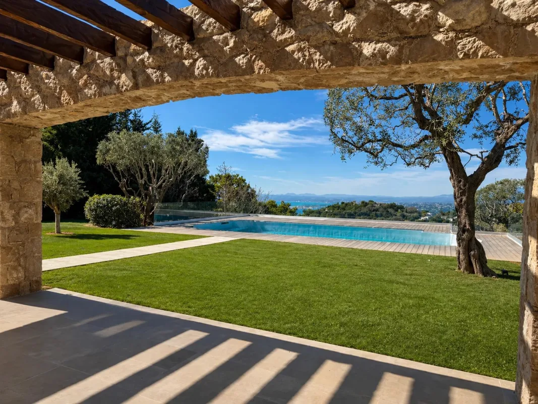 Prestigious Villa with Panoramic Sea Views in Villefranche-sur-Mer — 4