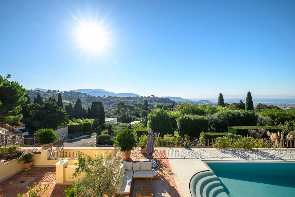 Prestigious Villa with Panoramic Sea Views in Gairaut, Nice — 4