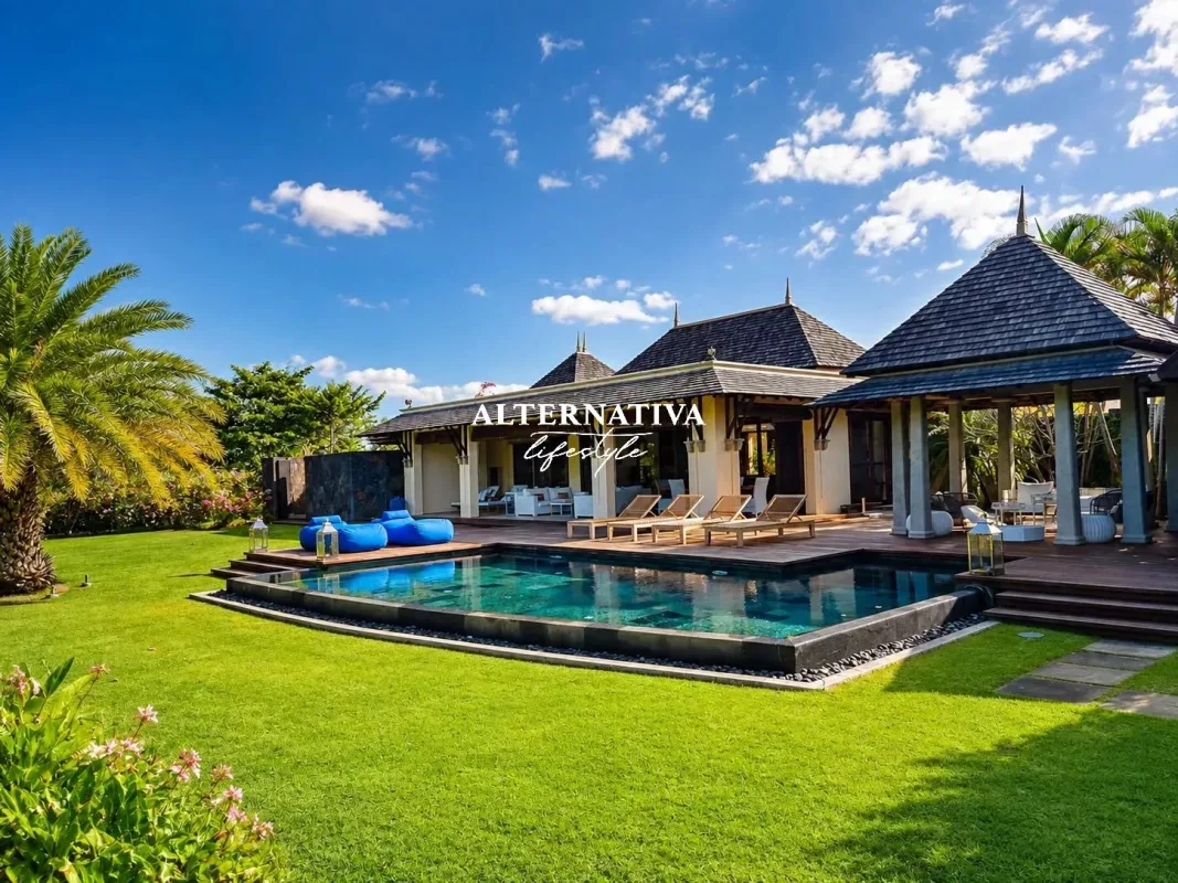 Prestigious Villa for Sale at Tamarina Golf Estate, Mauritius — 1