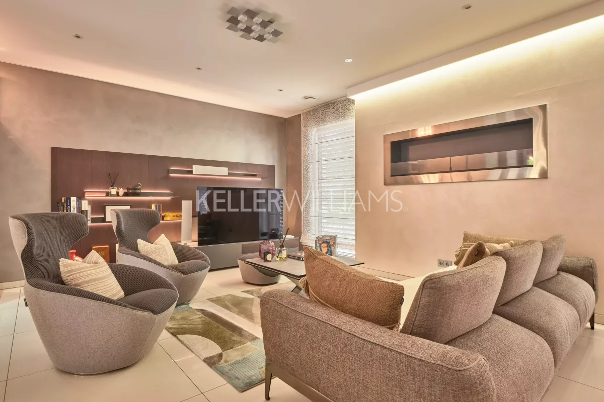 Prestigious Luxury Villa in Luxembourg with Indoor Pool & Sauna — 3