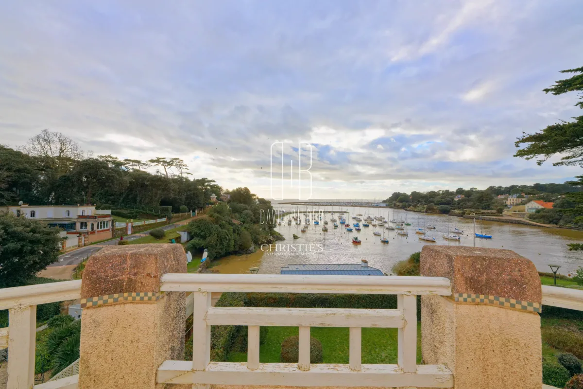 Historic Seafront Villa in Pornic – Pointe de Gourmalon — 3