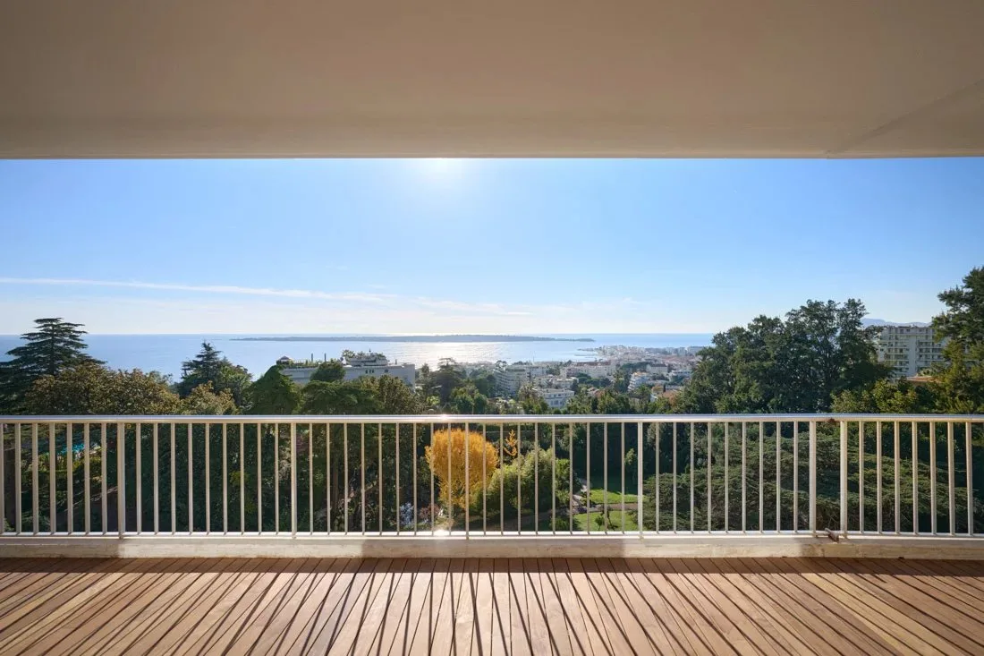 Prestigious Sea-View Apartment in Cannes Californie — 2