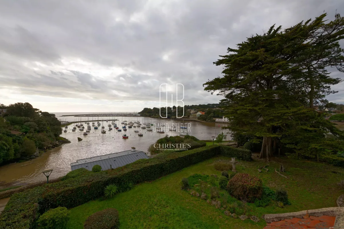 Historic Seafront Villa in Pornic – Pointe de Gourmalon — 5