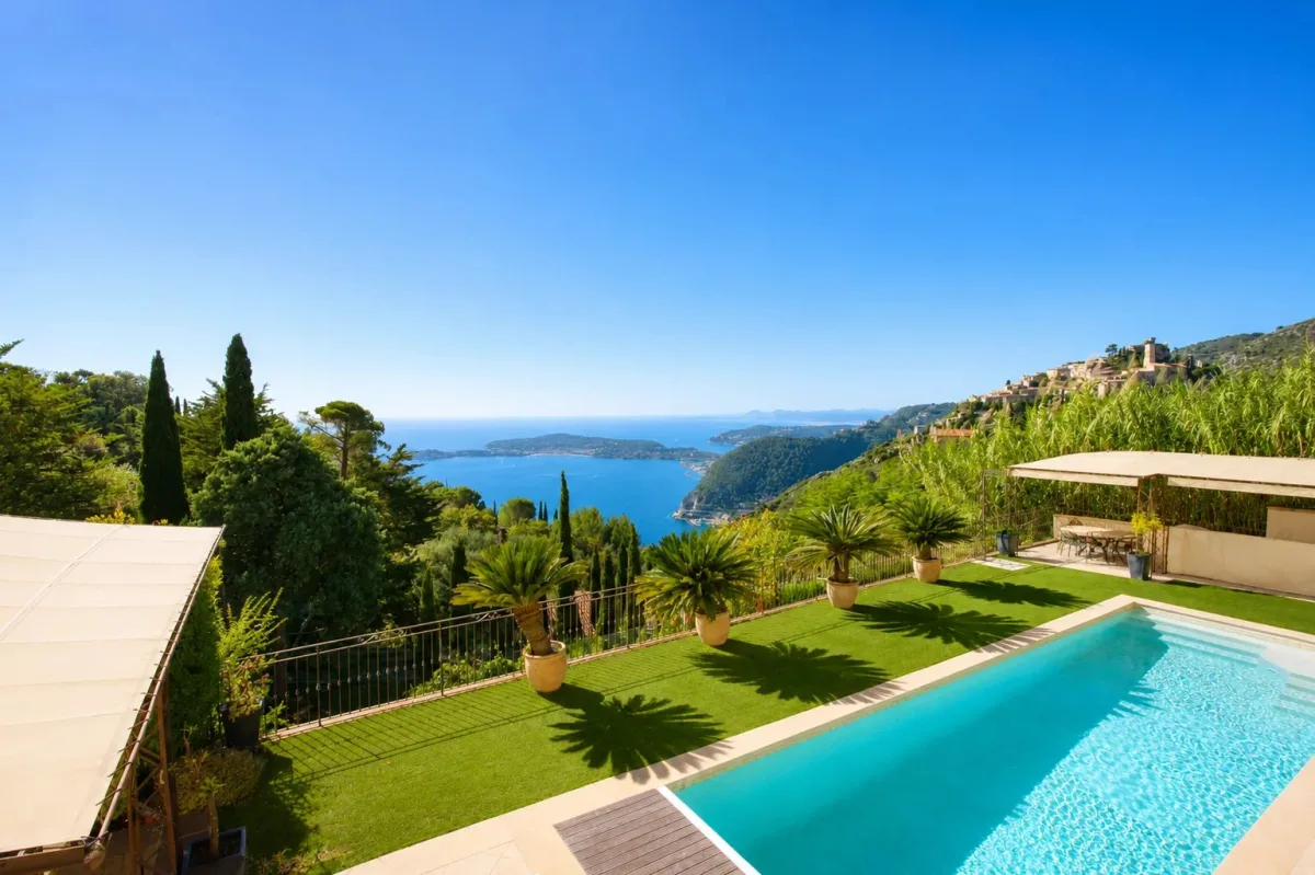 Prestigious Villa in Eze — 2 Properties 450m² Pool Mediterranean — 1
