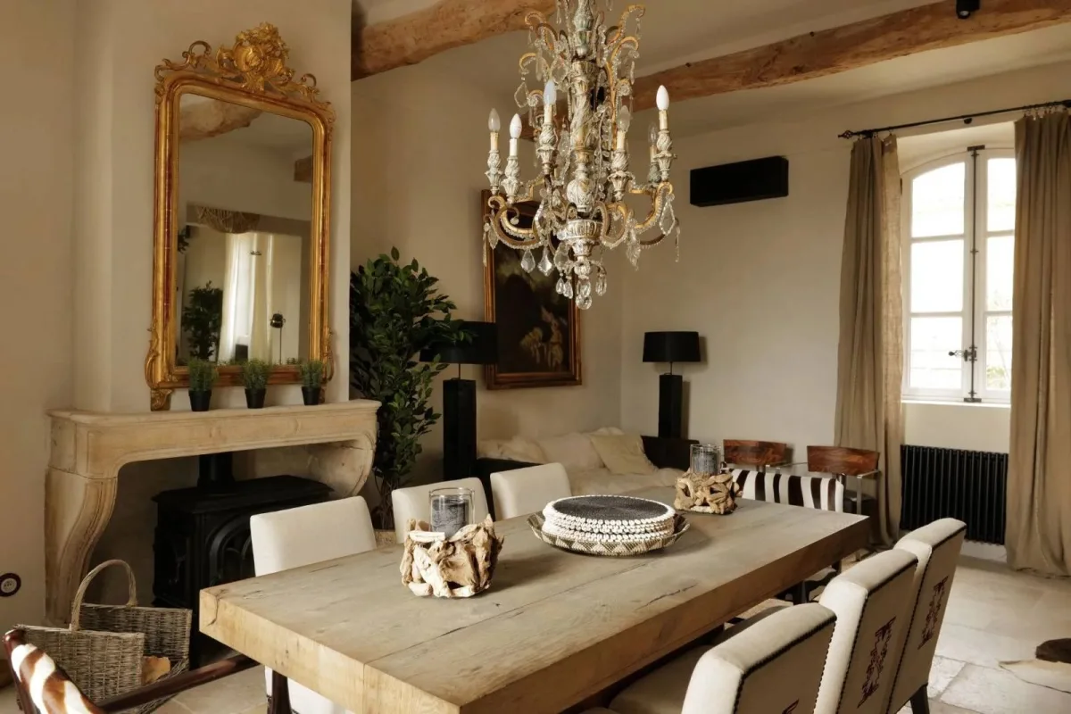 Prestigious Luberon Villa in Saint-Saturnin-lès-Apt — 3