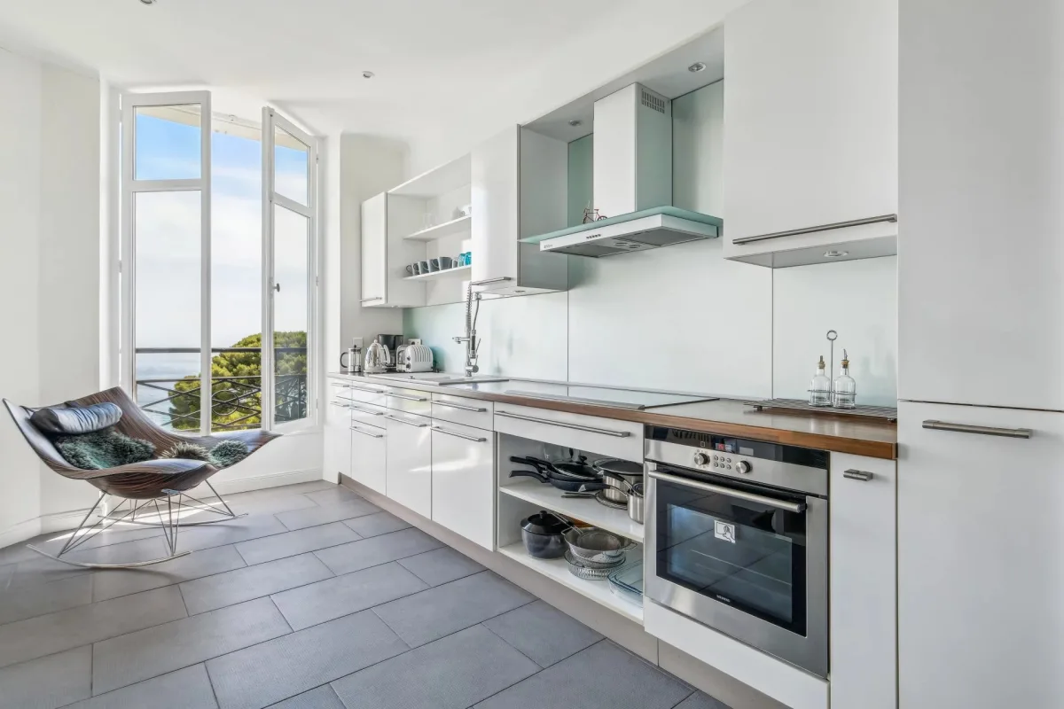 Prestige Penthouse Croix des Gardes, Cannes — 136 m², Panoramic Sea Views — 3