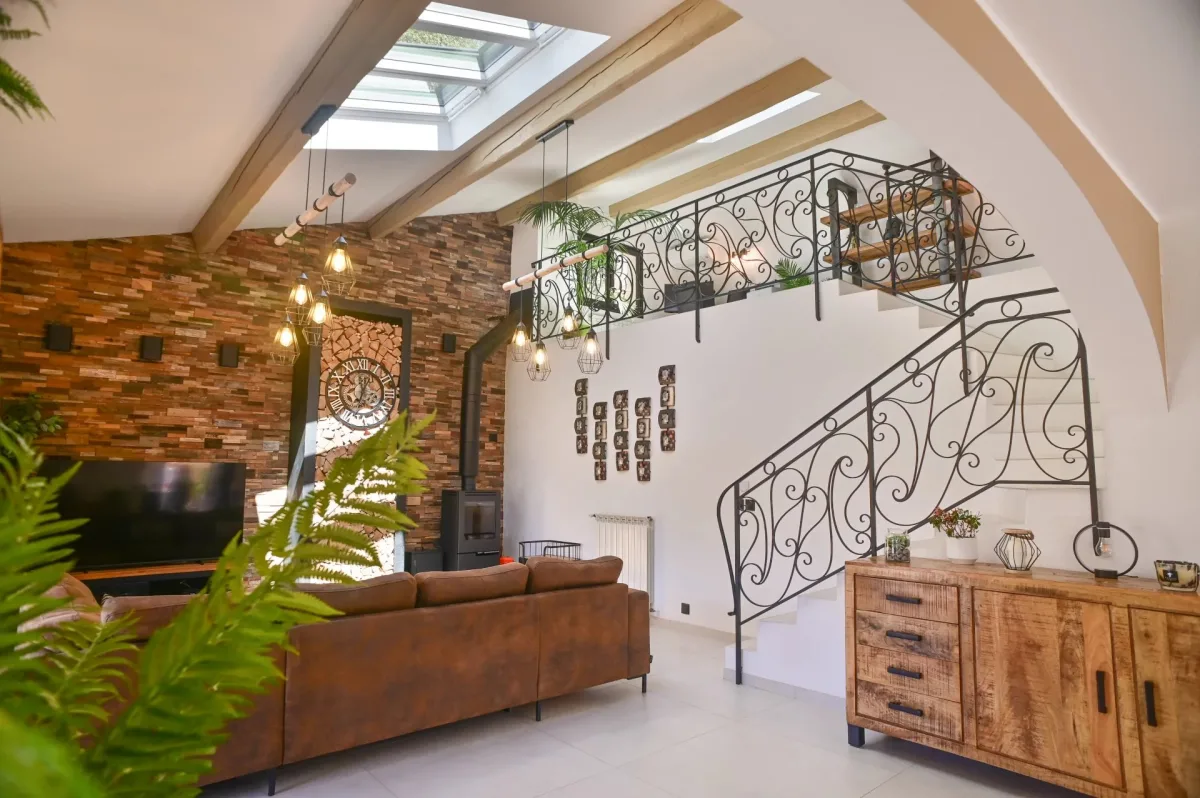 Prestigious Villa in Roquefort-les-Pins, 5 Bedrooms, Fully Renovated — 4