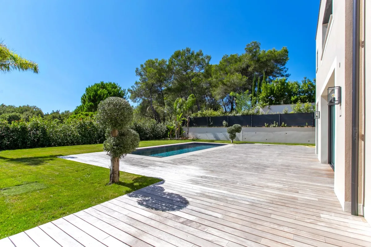 Contemporary Luxury Villa in Mouans-Sartoux, 280 sqm — 3