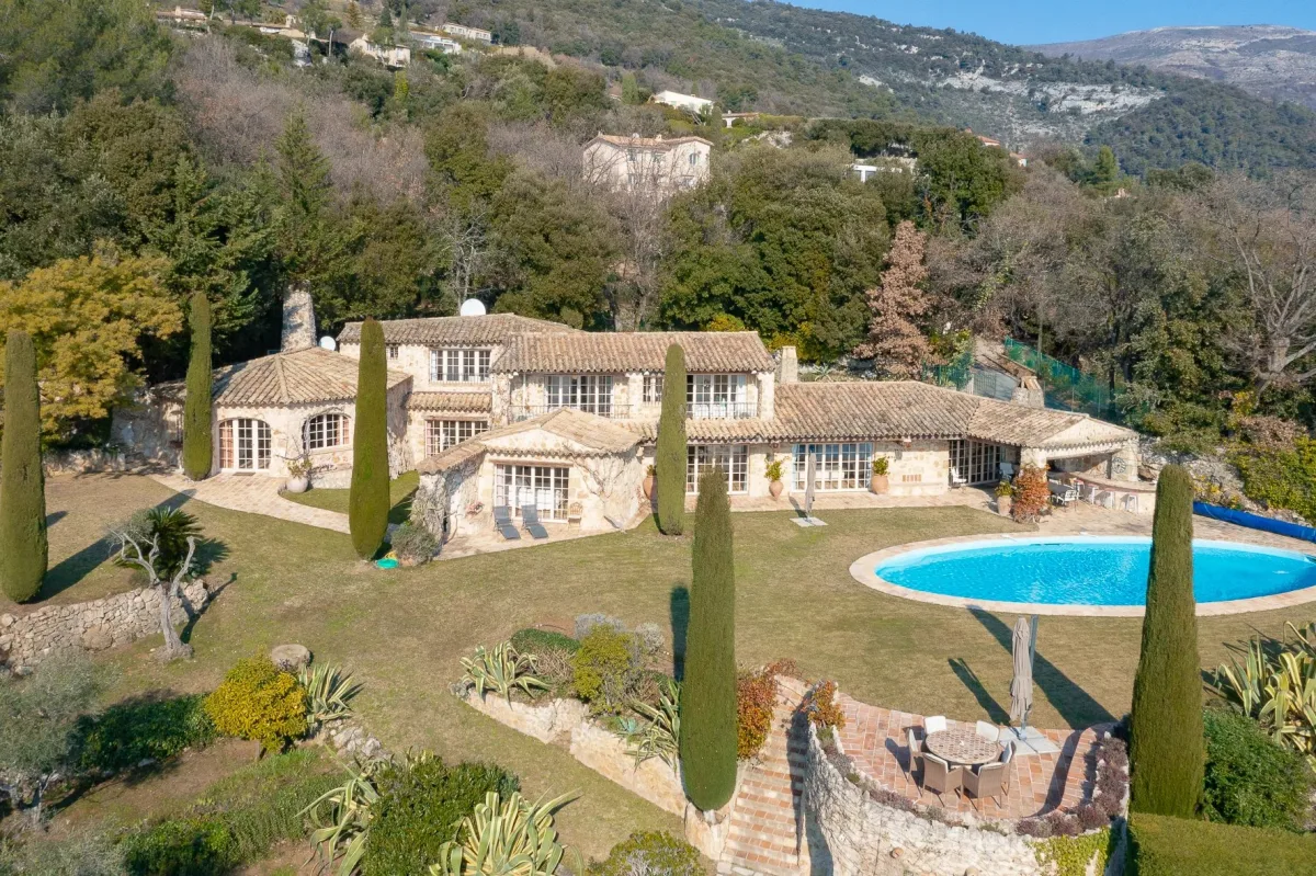 Villa de prestige Tourrettes-sur-Loup, vue mer spectaculaire — 2