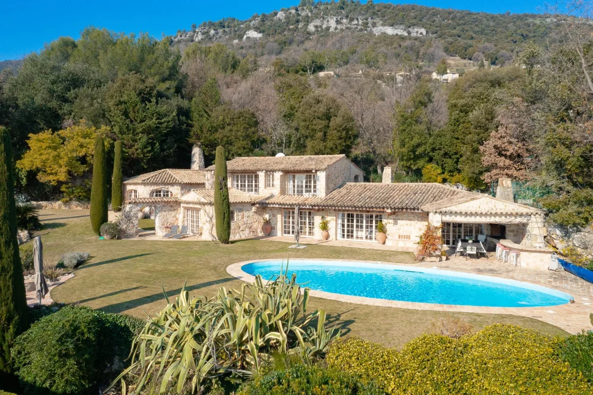 Villa de prestige Tourrettes-sur-Loup, vue mer spectaculaire — 3