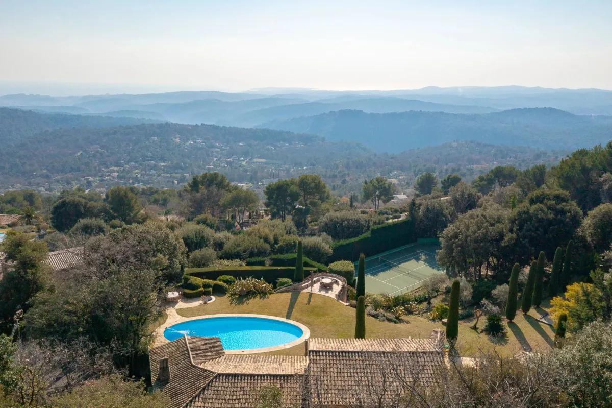 Villa de prestige Tourrettes-sur-Loup, vue mer spectaculaire — 4