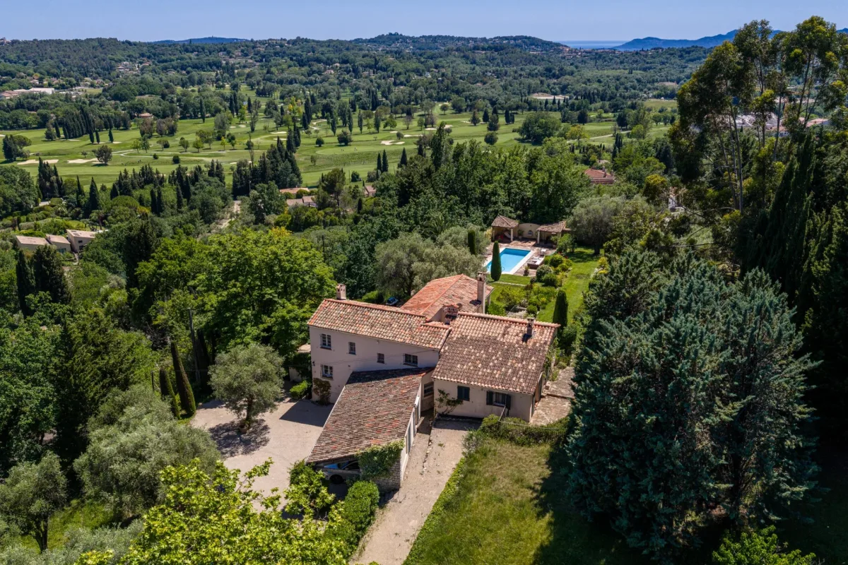 Villa d'exception à Opio avec vue golf et piscine chauffée — 3