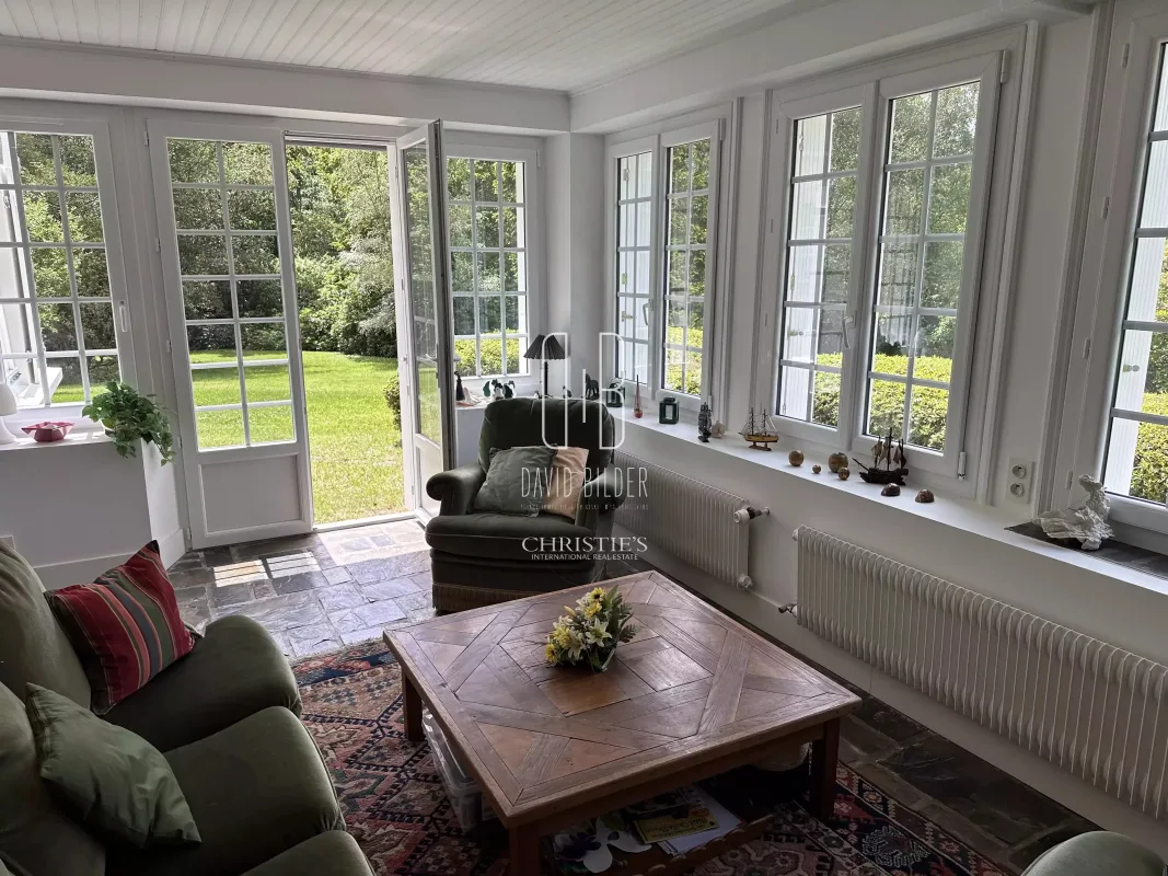 Prestige Villa on the Odet River in Quimper