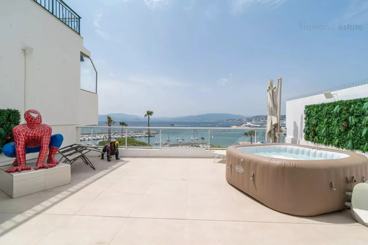 EXCLUSIVITY - POINTE CROISETTE - PALM BEACH- ROOFTOP WITH SEA VIEW — 4