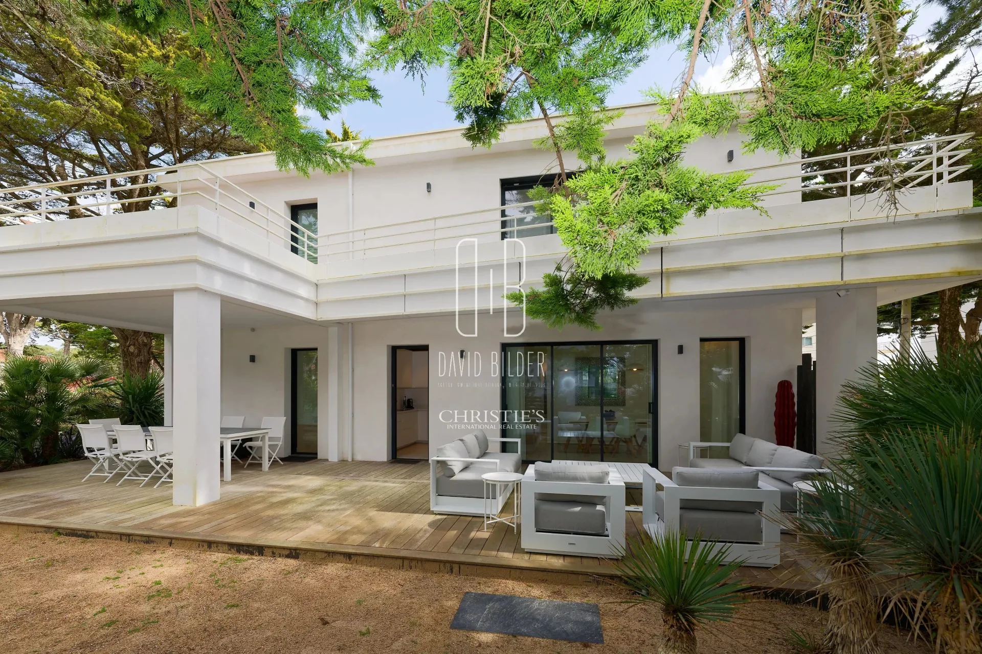 Exceptional Contemporary Estate in La Baule-les-Pins — 1