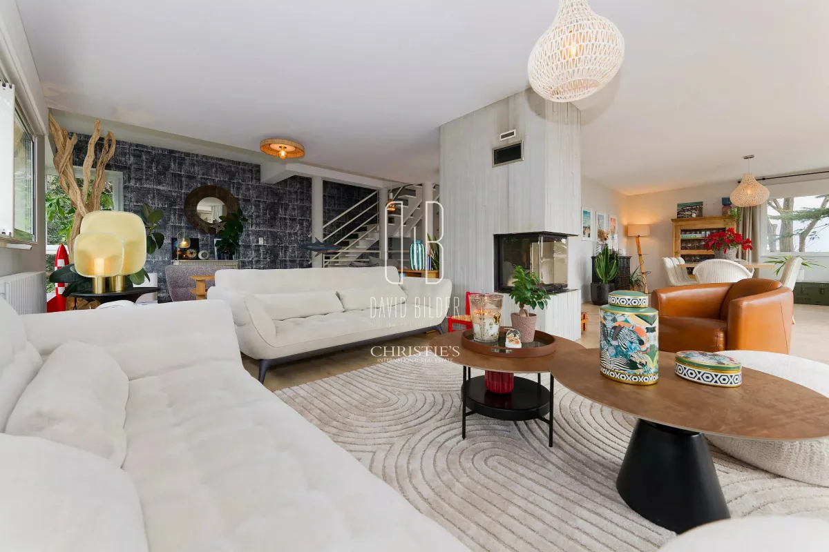 Prestigious Seafront Villa in Saint-Marc-sur-Mer — 5