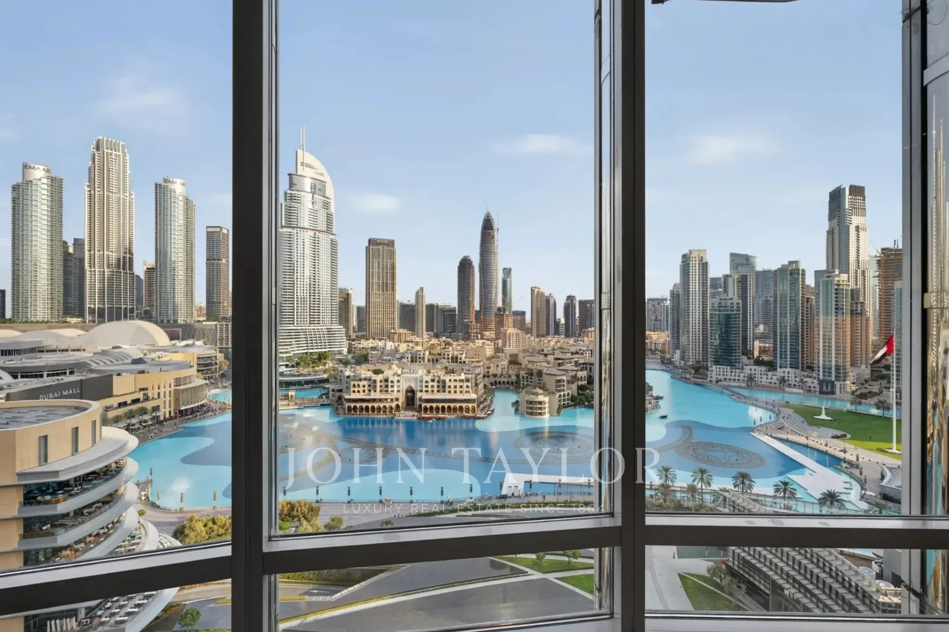 Prestigious Apartment at Armani Residences, Downtown Dubai — 1