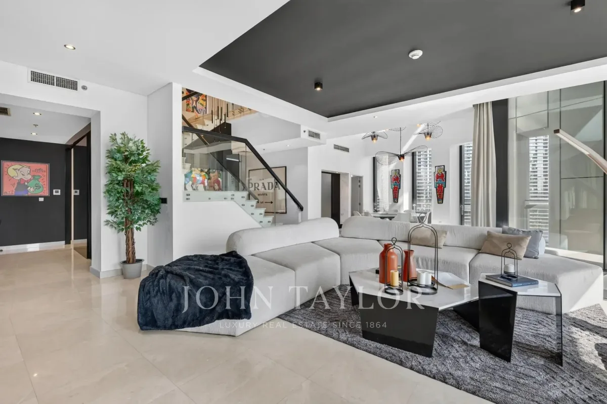 Prestigious Triplex at Burj Vista Tower 2, Downtown Dubai — 4