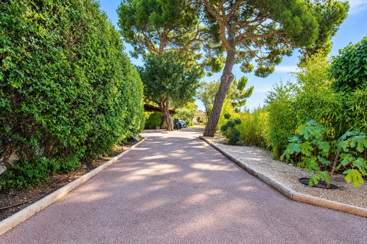 Prestigious Neoclassical Villa with Panoramic Mediterranean Views in Cap-d'Ail — 4
