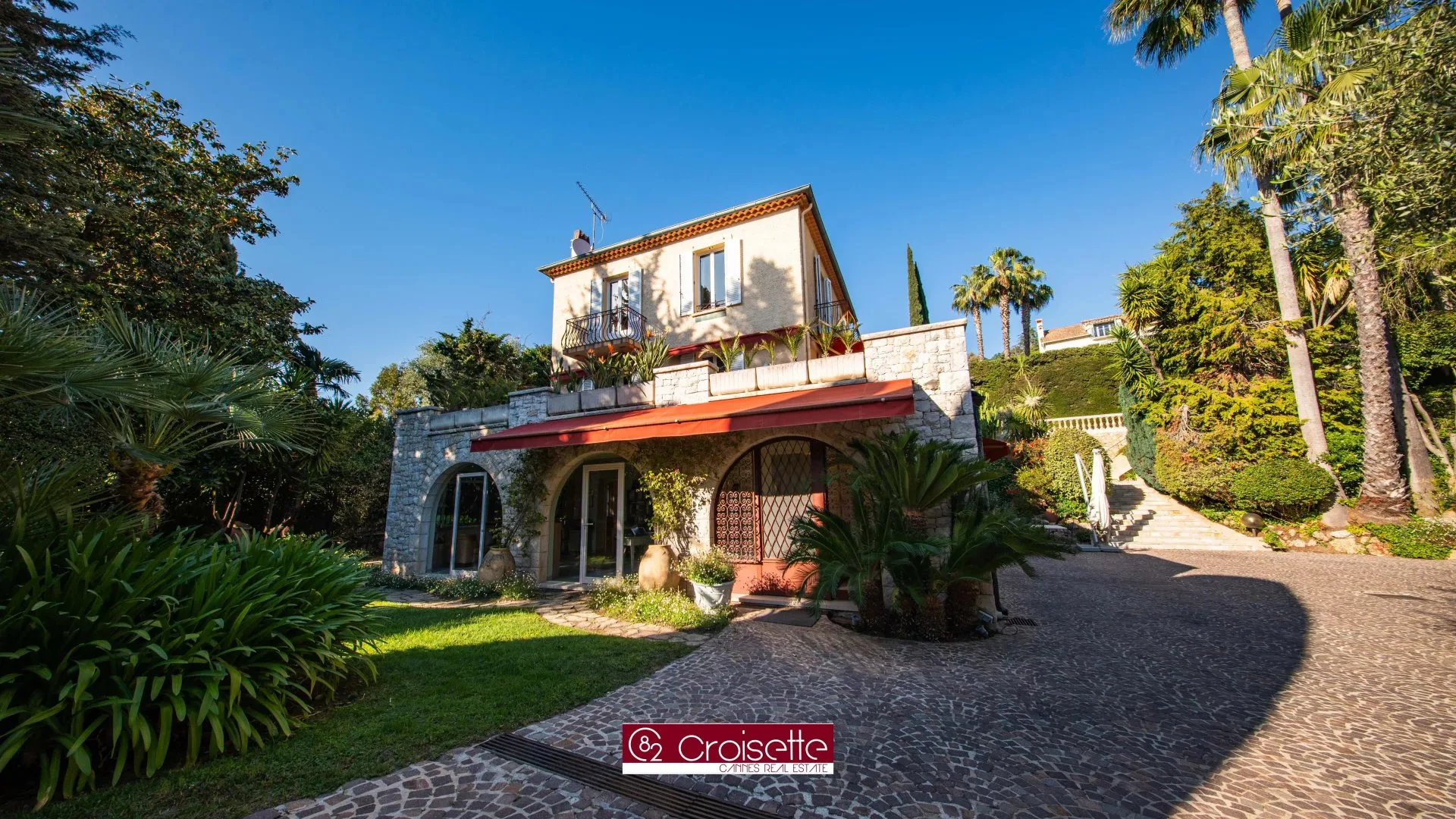 Prestige Villa in Le Cannet with Pool and Landscaped Garden — 3