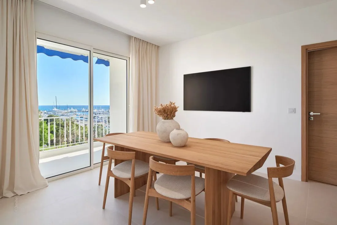 Prestigious Apartment on the Croisette with Sea Views — 3