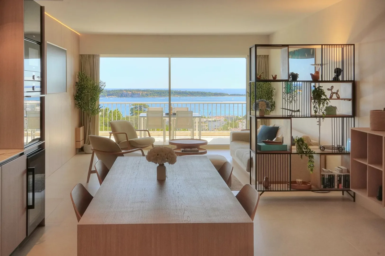 Prestige Apartment with Sea Views in Cannes Californie — 2