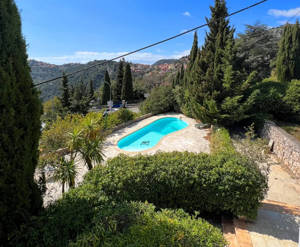 Prestigious Villa with Panoramic Sea Views in La Turbie — 4