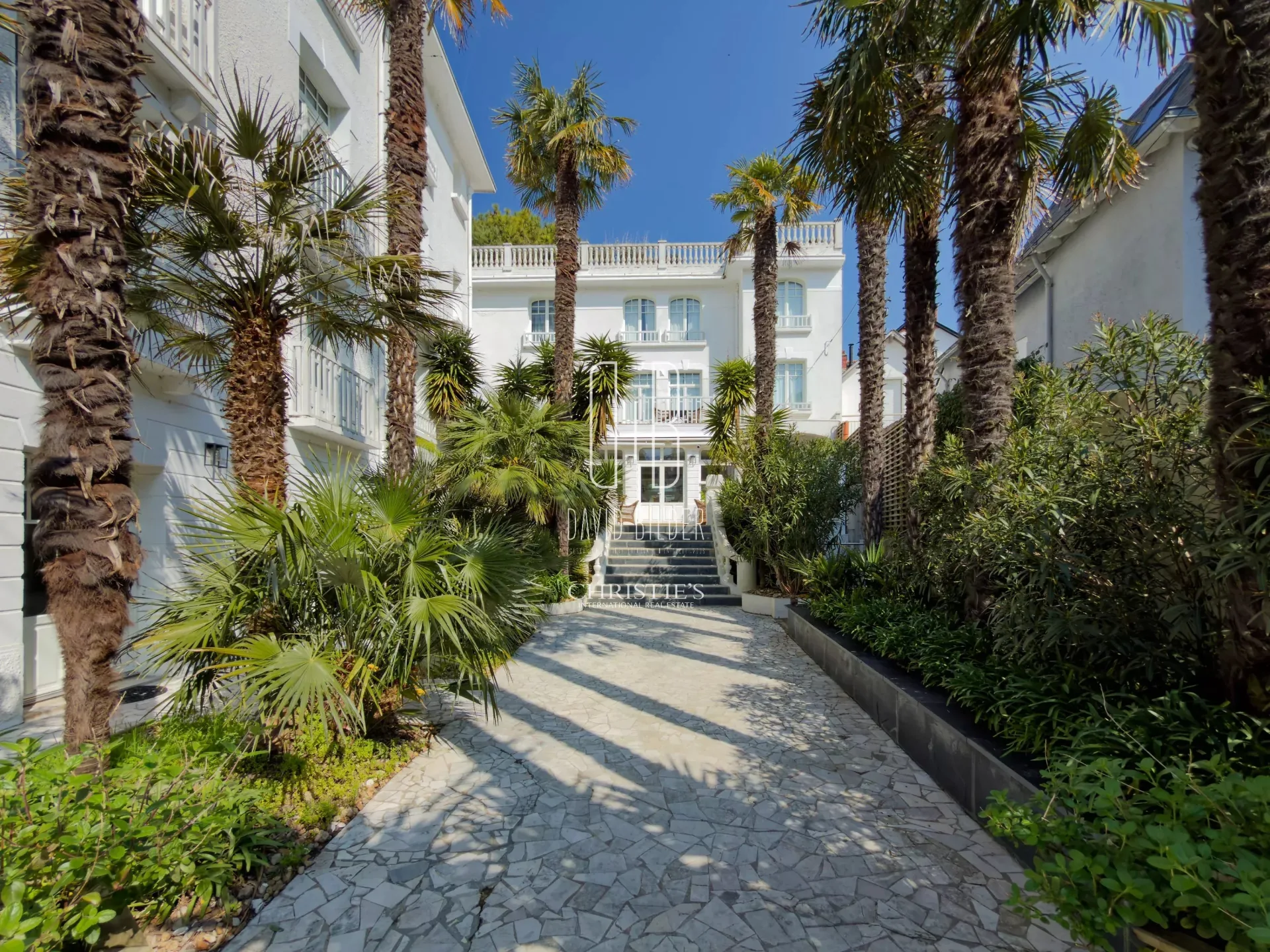 La Palmeraie : An Exceptional Art Deco Estate in La Baule — 1