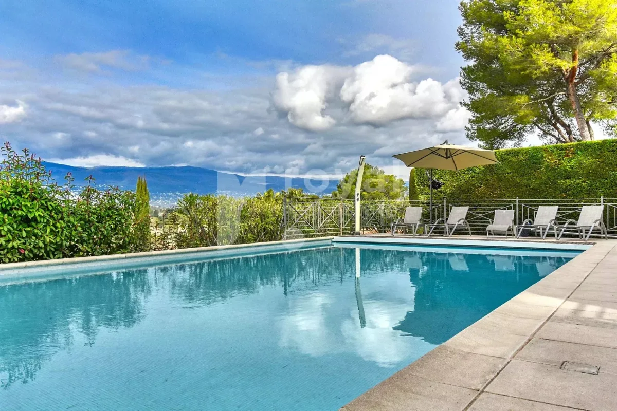 Prestige Villa with Panoramic Views at Royal Mougins Golf — 2