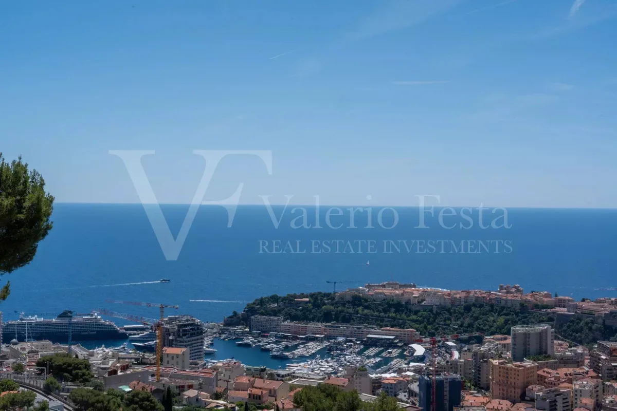 Contemporary Villa with Panoramic Views over Monaco — 1