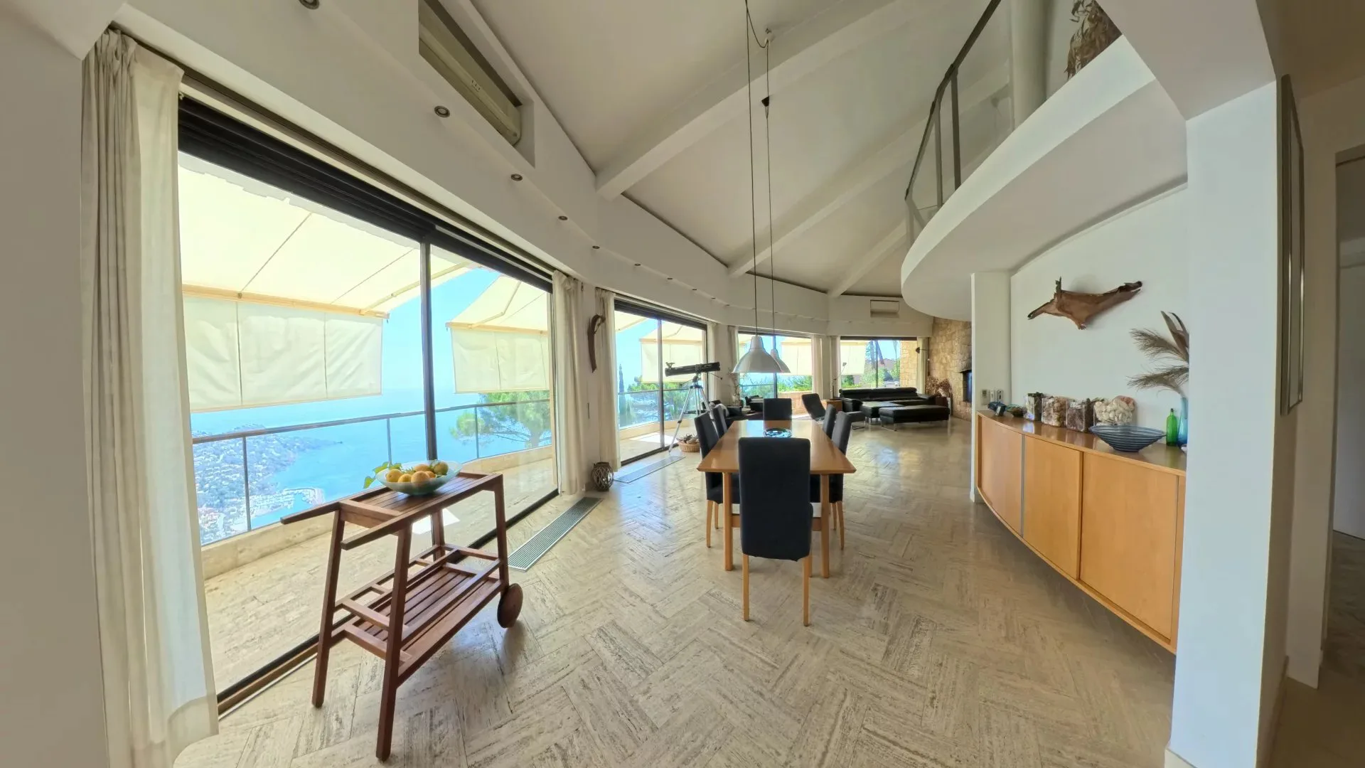 Architect-Designed Villa with Panoramic Sea Views in Théoule-sur-Mer — 4