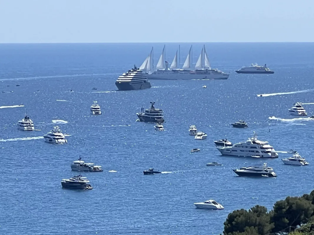 Luxury Villa with Sea Views in Roquebrune-Cap-Martin — 5