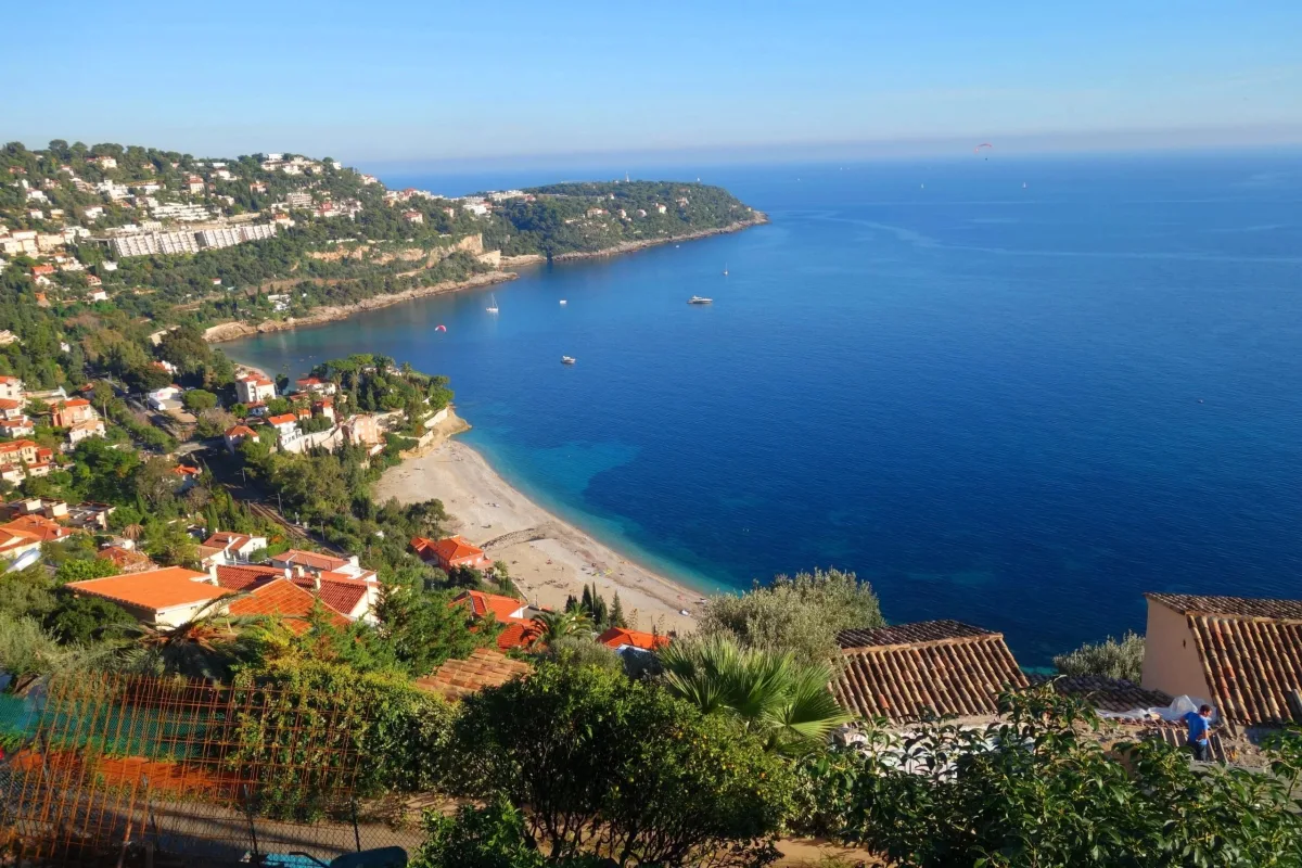 Contemporary Villa with Panoramic Mediterranean Views in Roquebrune-Cap-Martin — 4