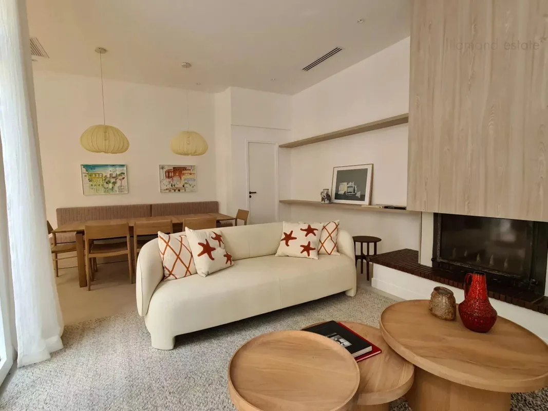 Luxury Villa with Private Garden in the Heart of Cannes — 2