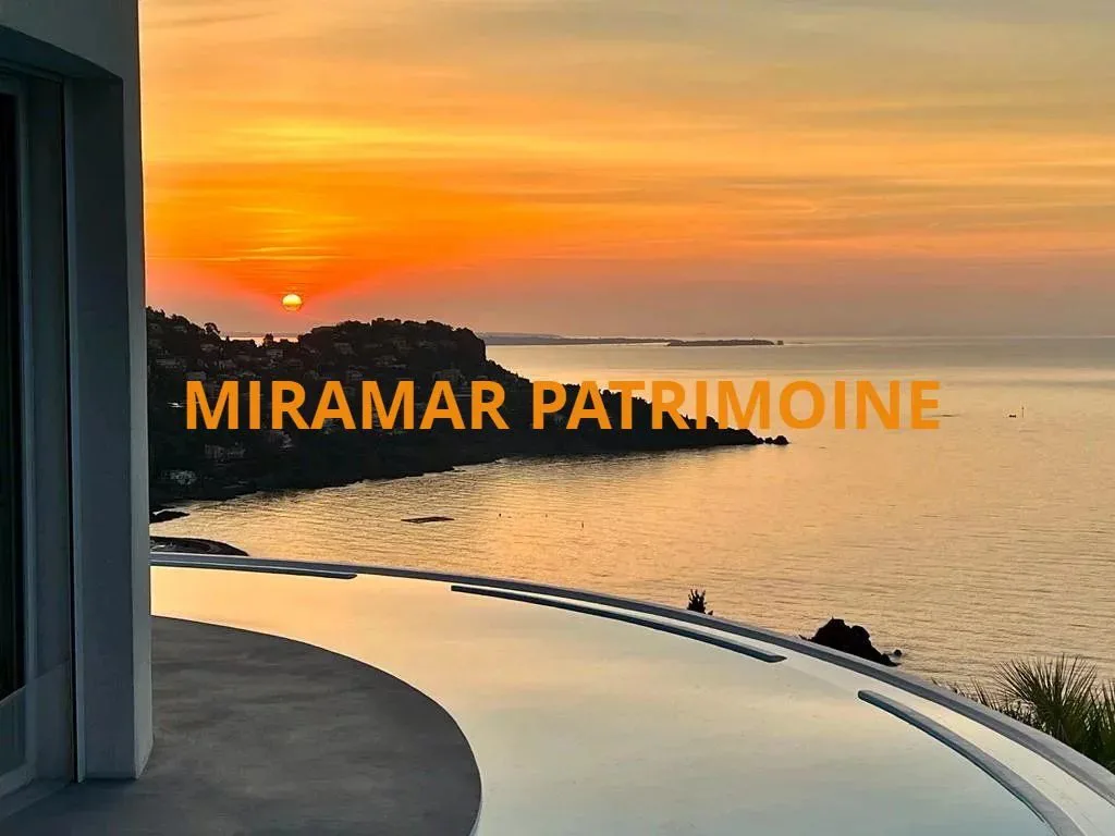 Prestige Villa with Panoramic Sea Views in Le Trayas — 2