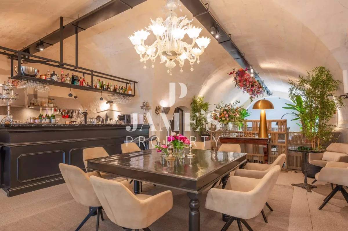 Prestigious Property in the Heart of Paradou, Alpilles — 4