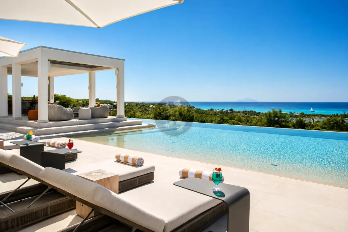 Luxury Villa in Terres-Basses with Panoramic Ocean Views — 2