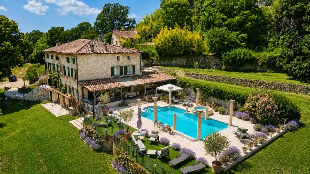 Authentic 17th century mill renovated with 10 bedrooms, Callian, Provence — 3